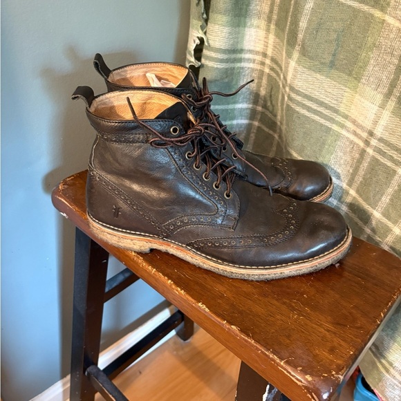 Frye Black Leather Brogue Boots with crepe soles size 12 - Picture 1 of 7